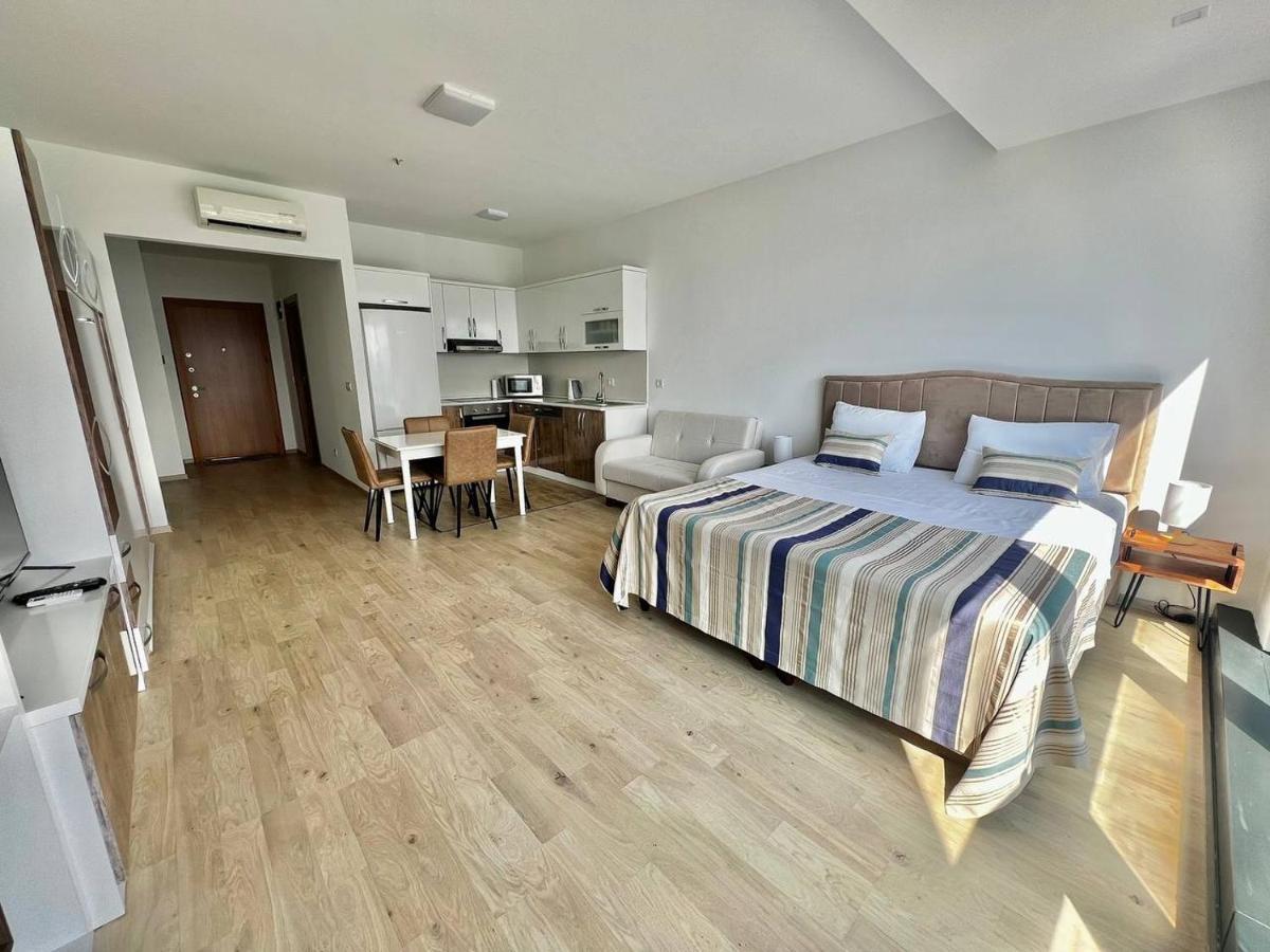 Apartments With Sea And Mountain Views, Portа Batumi Tower Εξωτερικό φωτογραφία