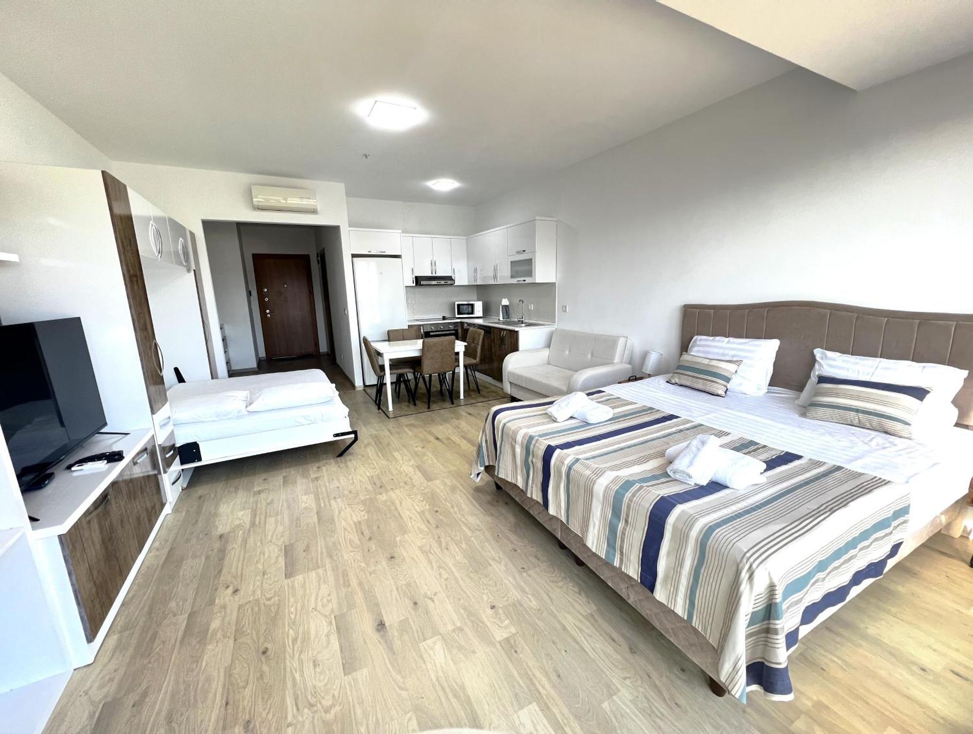 Apartments With Sea And Mountain Views, Portа Batumi Tower Εξωτερικό φωτογραφία