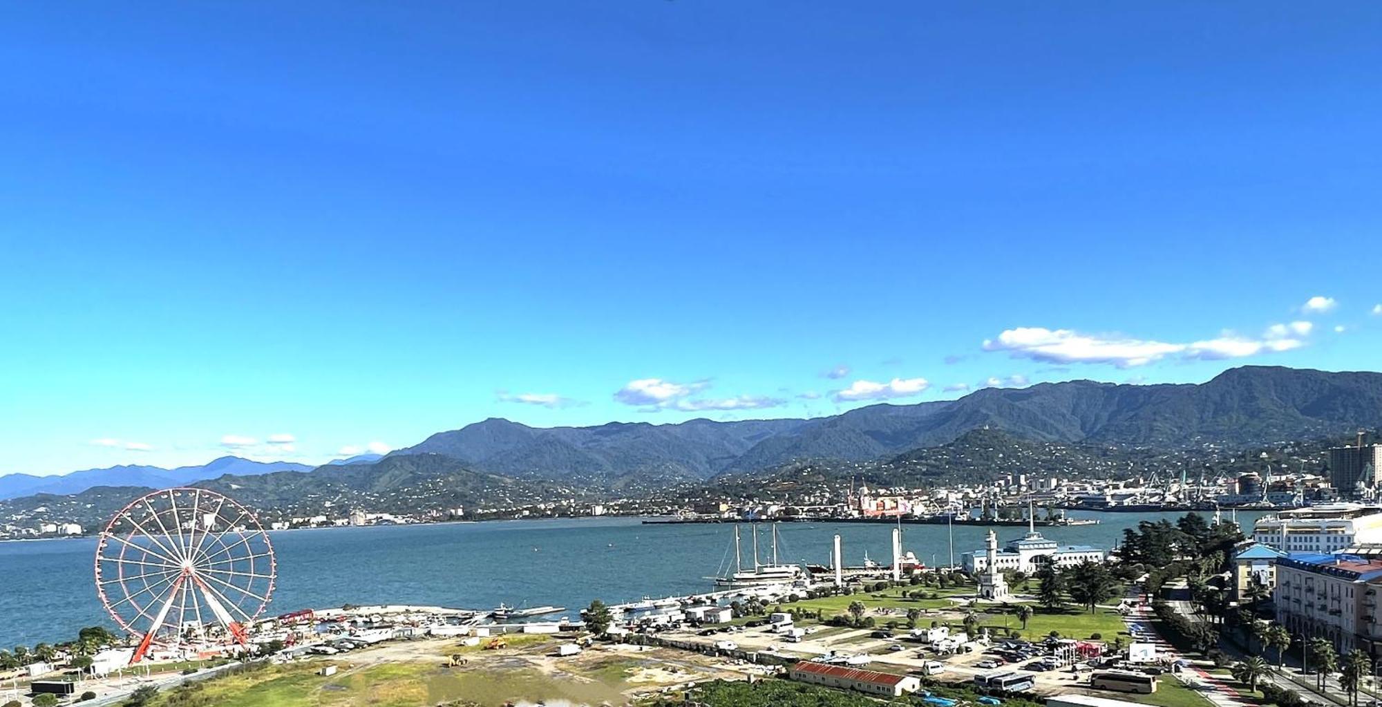 Apartments With Sea And Mountain Views, Portа Batumi Tower Εξωτερικό φωτογραφία