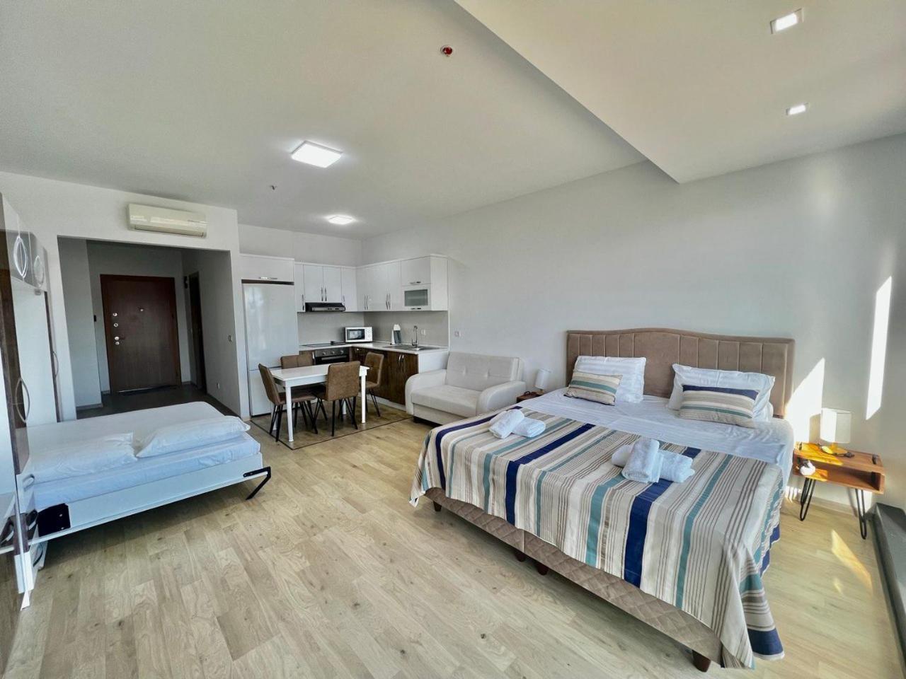 Apartments With Sea And Mountain Views, Portа Batumi Tower Εξωτερικό φωτογραφία