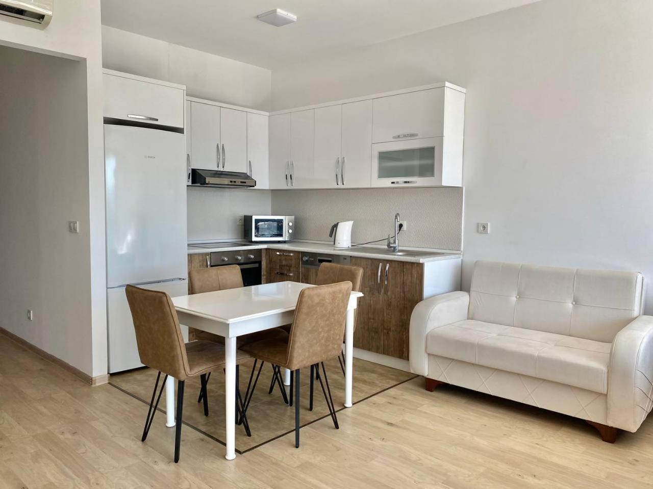 Apartments With Sea And Mountain Views, Portа Batumi Tower Εξωτερικό φωτογραφία